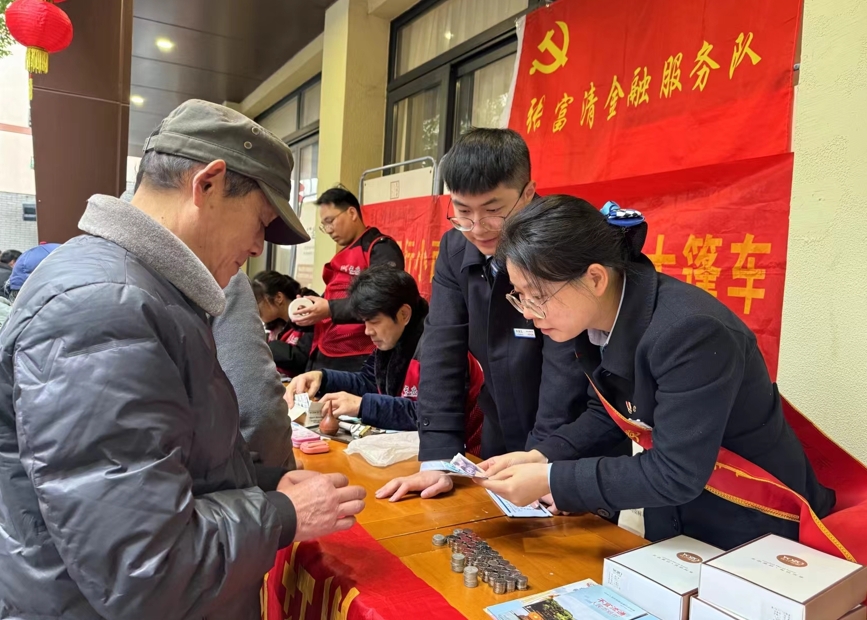 张富清党员工作站:服务送到家门口