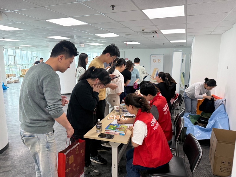 春风拂面志愿行“绿”动人心显担当